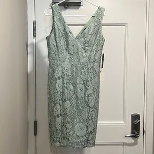 New with tags Lulu’s mint green lace dress M